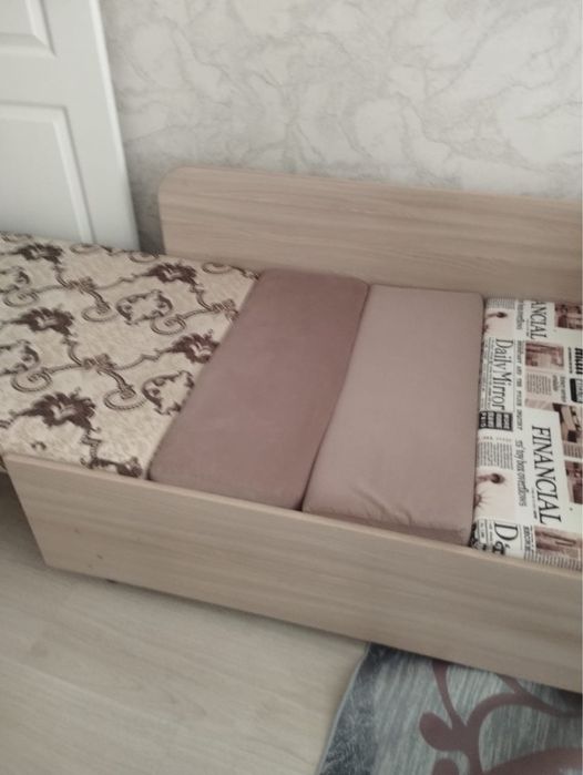 Продам тахту срочно. Самовывоз с Грэса.