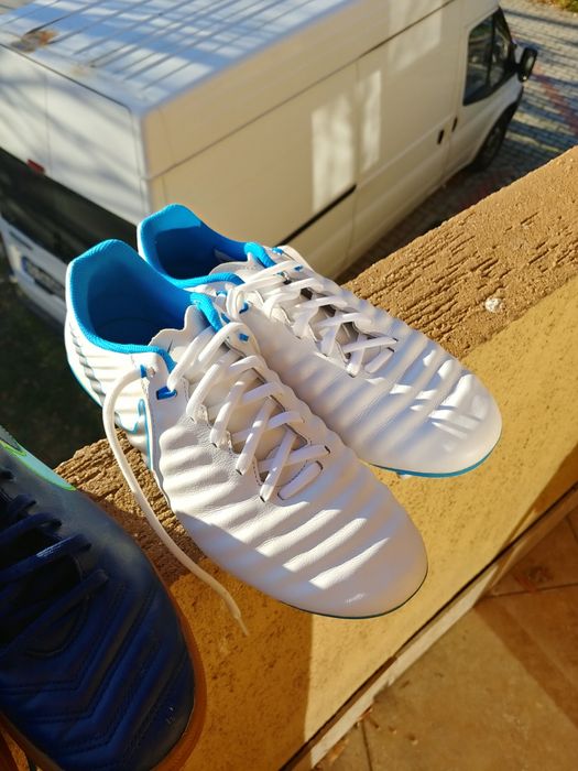 Nike Tiempo marime 42 ghete fotbal cu crampoane plastic iarba