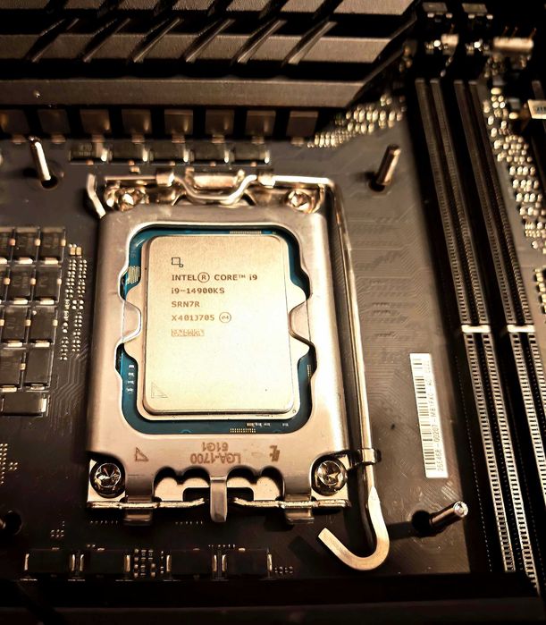 Компютър топ билд 14900кs+Apex Encore Z790