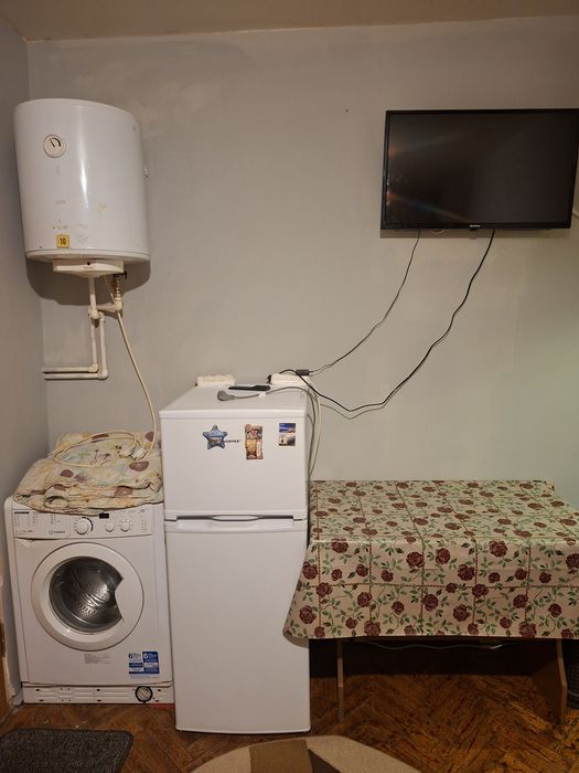 Vând garsoniera Războieni