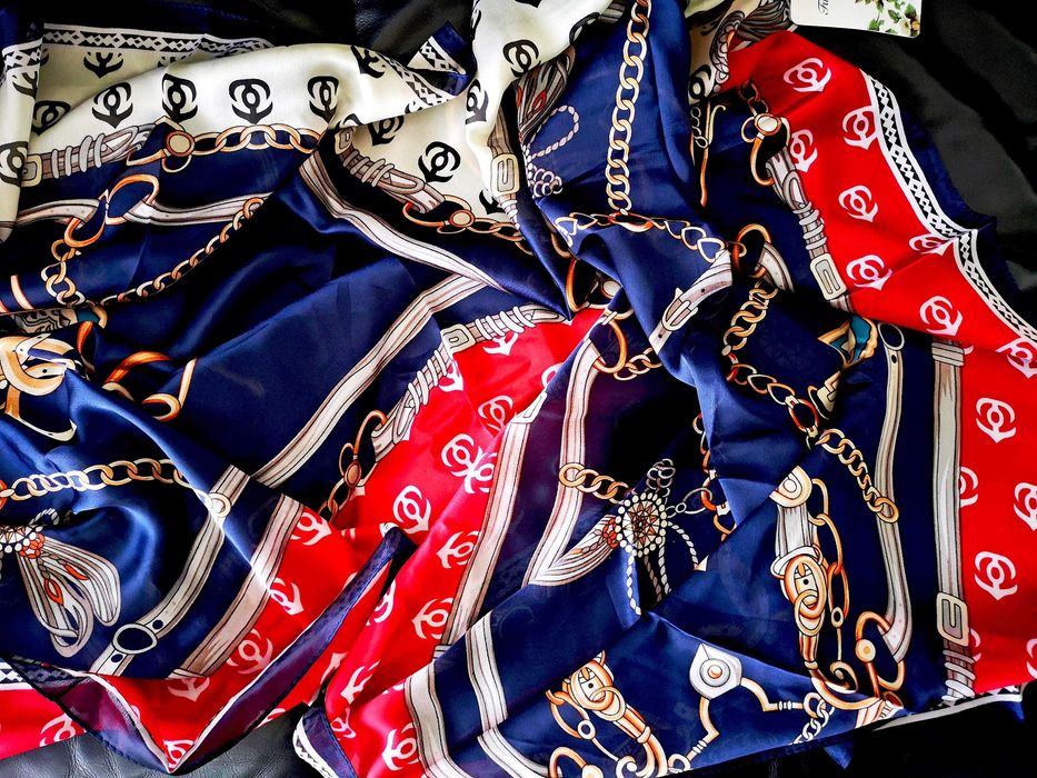 Разкошни дамски нови шалове