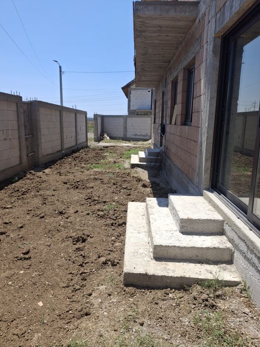 Casa noua, de vanzare