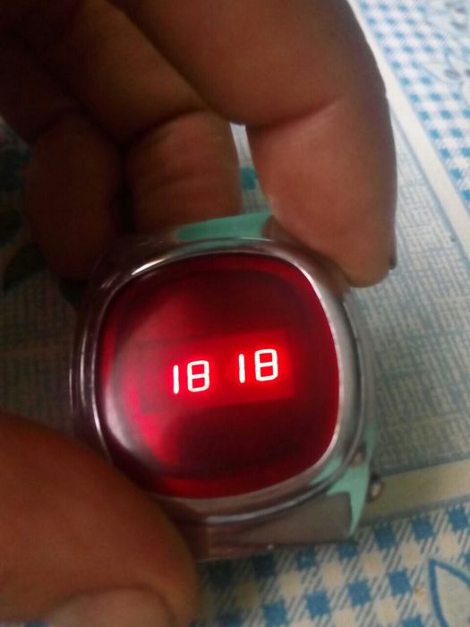 Часы Электроника 1