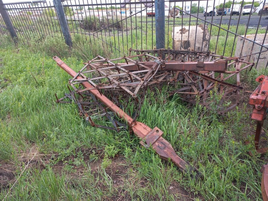 Продам бороны сеялки жатка
