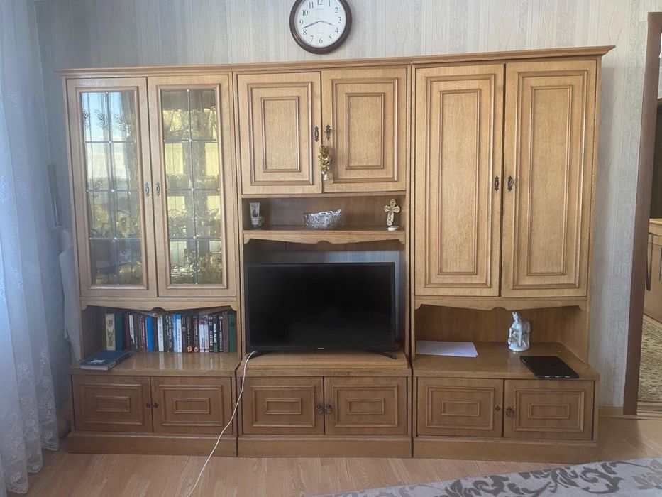 Продам стенку самовывоз