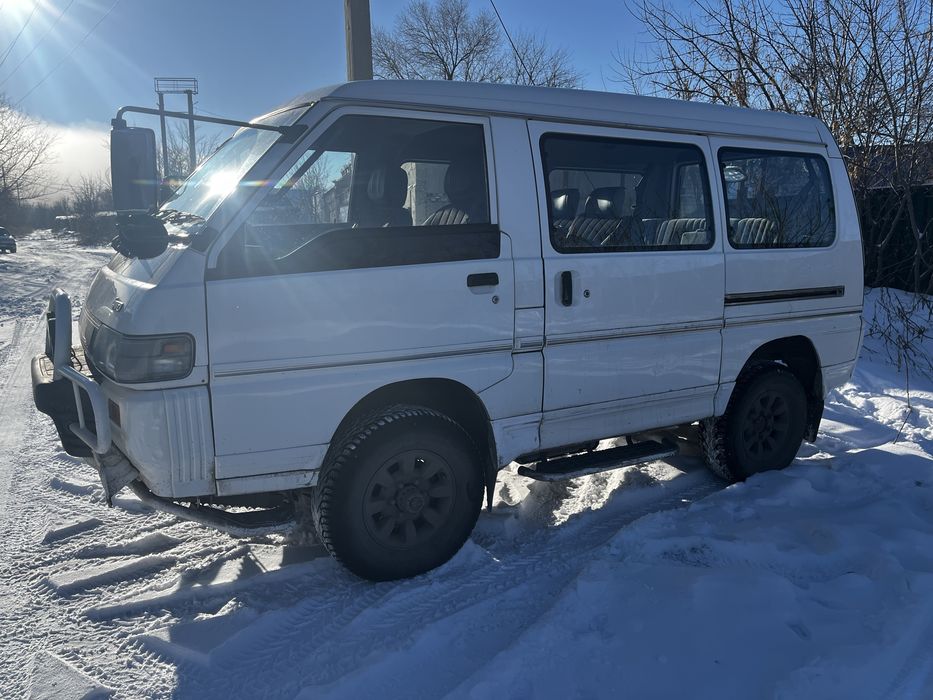 Митсубиси Делика