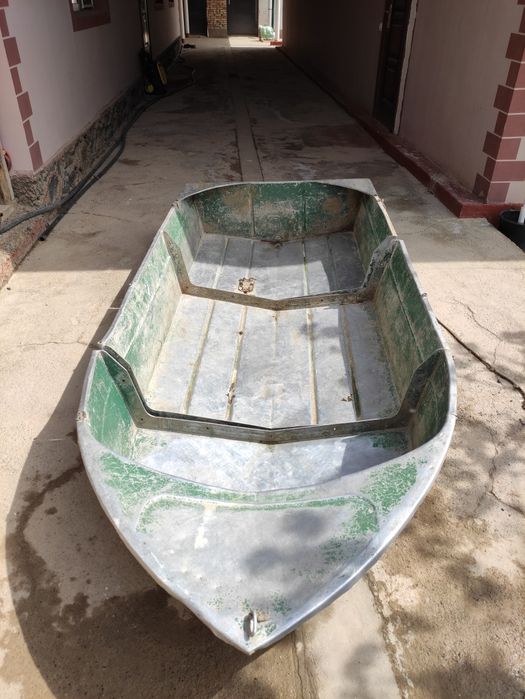 Лодка для рыбалки