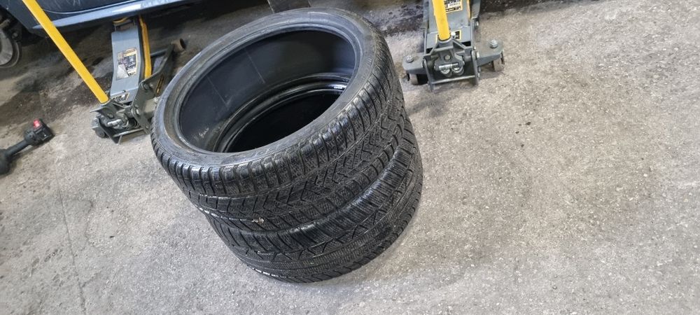 2бр. Зимни гуми 255 35 19 дот 25г.