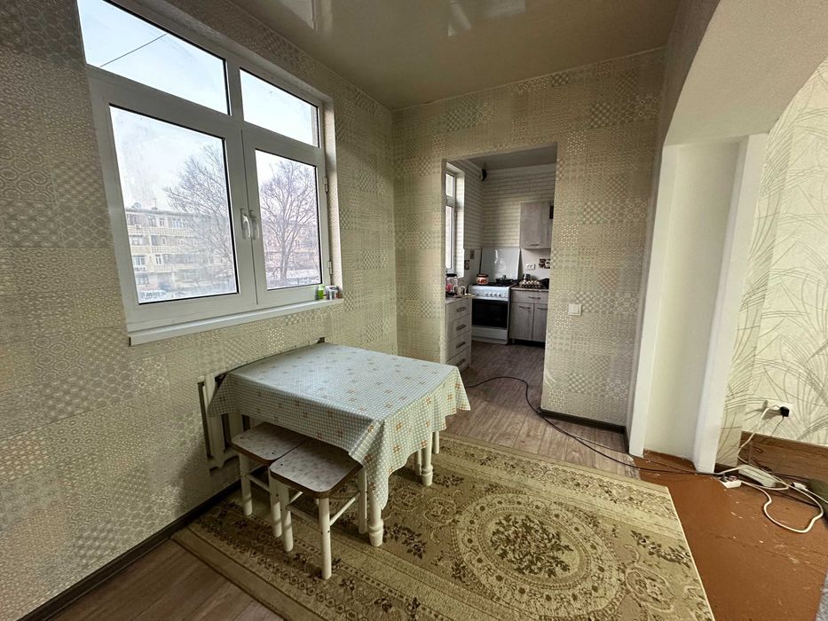 Қибрайда 3 хонали квартира сотилади