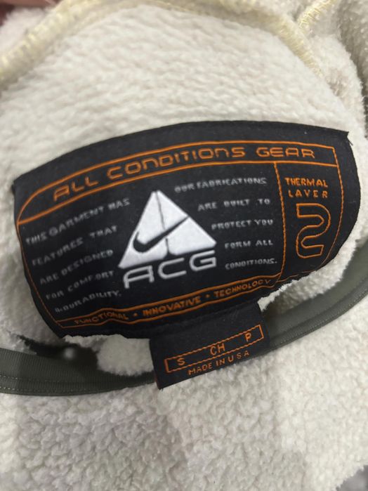 Шерпа от вълна на Нике.