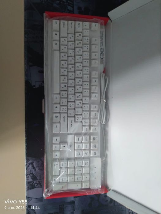 Продам клавиатуру