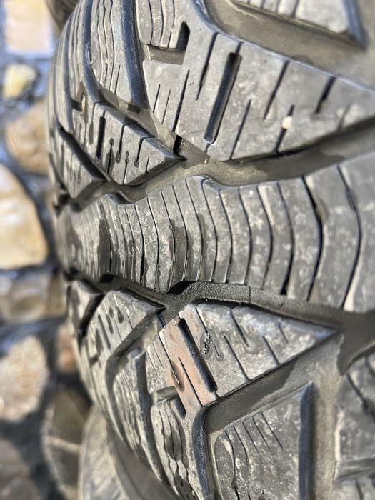 Jante cu cauciucuri de iarna ford 5x108 ET 50