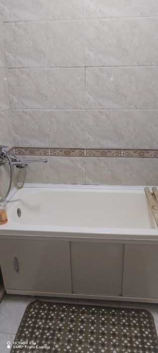 Срочно сотилади. 3 хона. 78 м2. Олмос. Кирпич дом