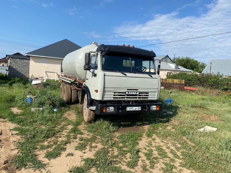 Продам  КамАЗ-ассенизатор 13 кубов