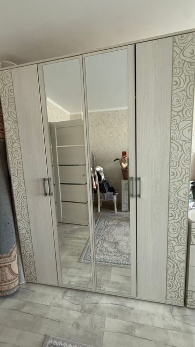 Спальный гарнитур