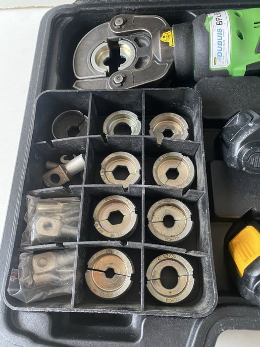 Presa sertizat papuci cabluri electrice