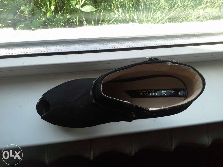 Женские ботильоны на шпильке