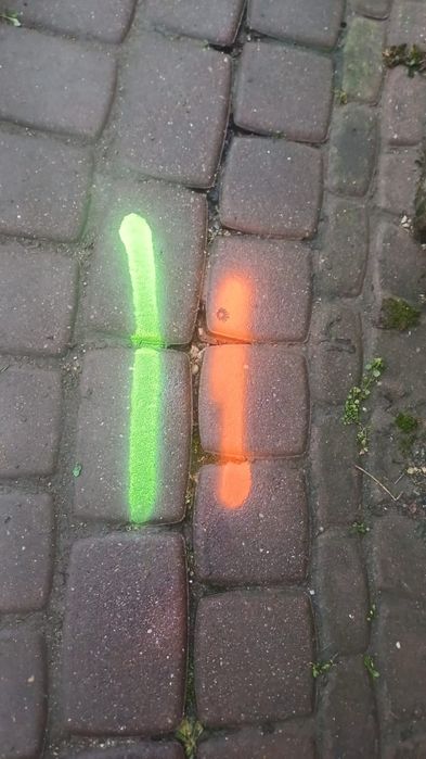 Spray vopsea.Spray marcaj rosu fluorescent+verde 500ml.