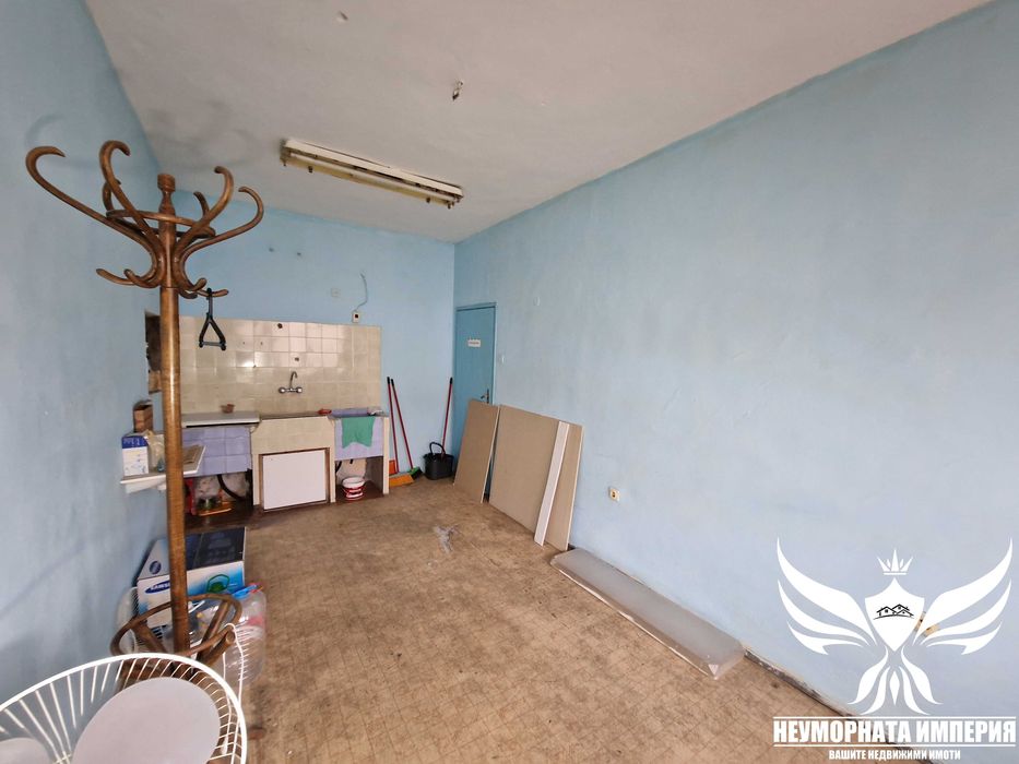 Продавам помещение/офис/аптека с РЗП 175кв. в с.Старосел, общ. Хисаря