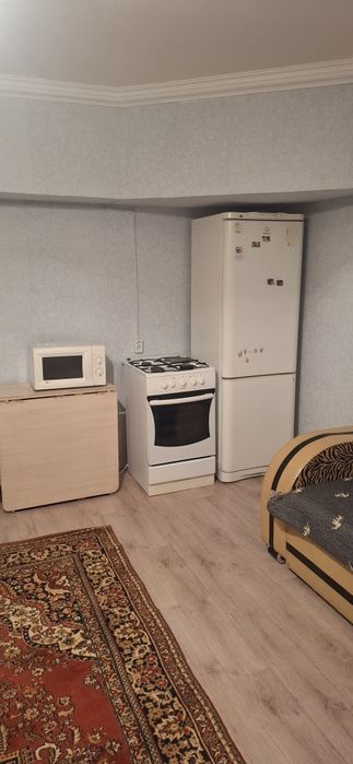 Сдам комнату в цокольном этаже