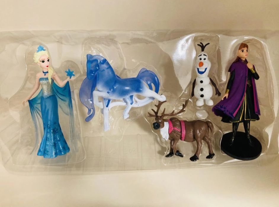 Голям Комплект Кукли Елза и Анна Замръзналото кралство Frozen