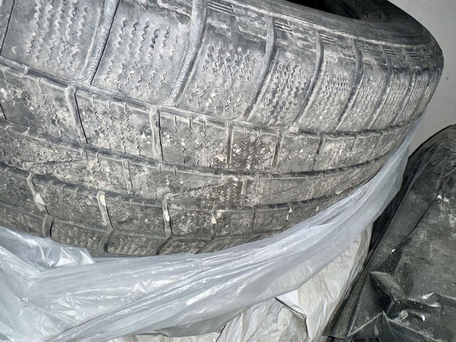 Шины автомобильные зимние 215/60/r16