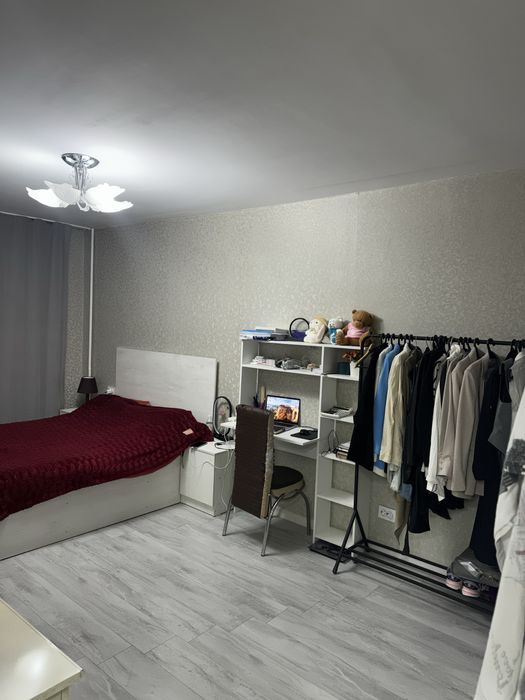 Продам 4х комнатную квартиру