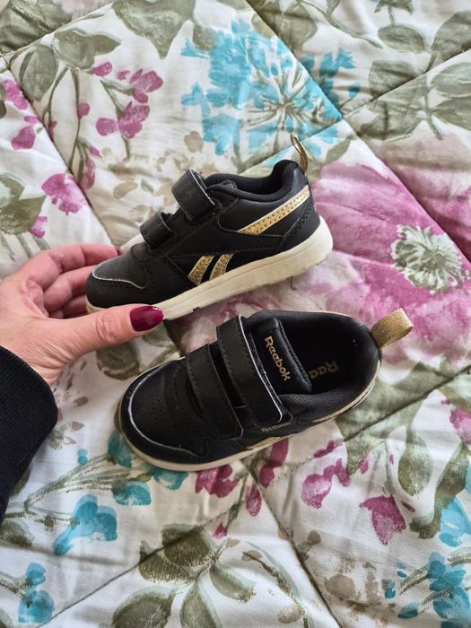 Обувки за момиче 23н.Adidas,Nike,Puma,Reebok,Tommy hilfiger