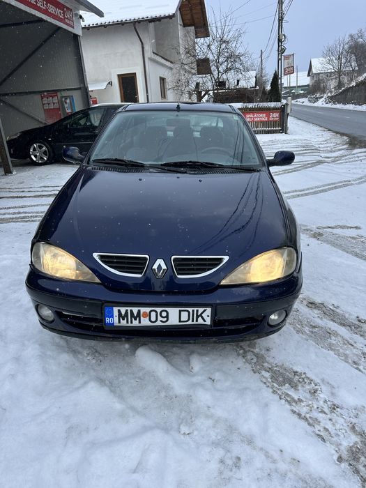 Vand renault megan 14 benzina in stare perfecta de functionare