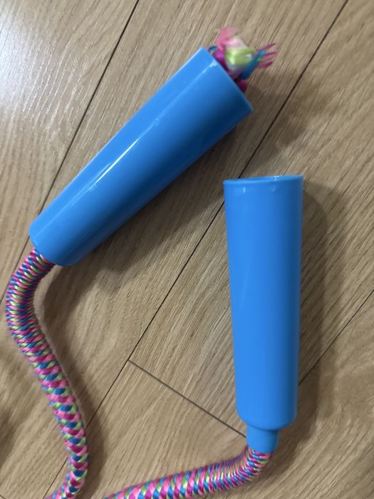Продам новую скакалку