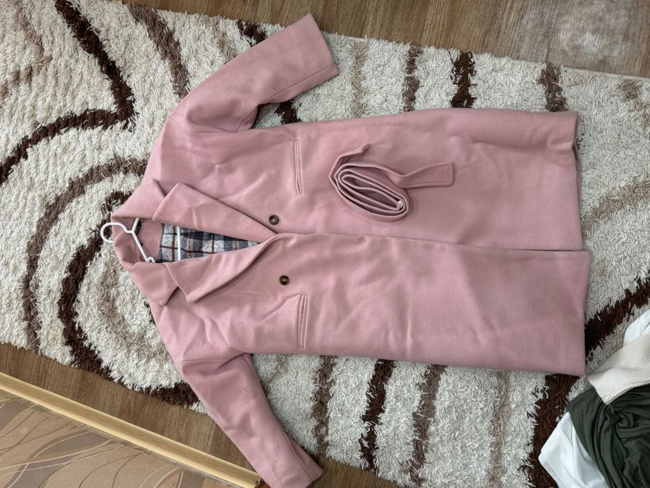 Пальто сатылады,