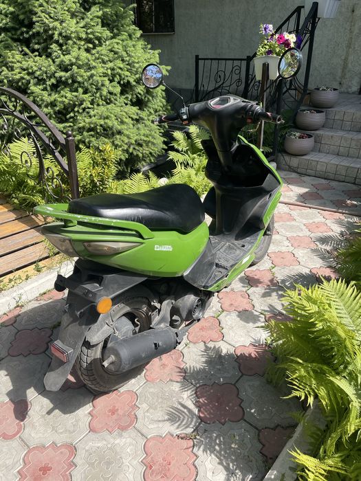 Продам скутер мопед ямаха