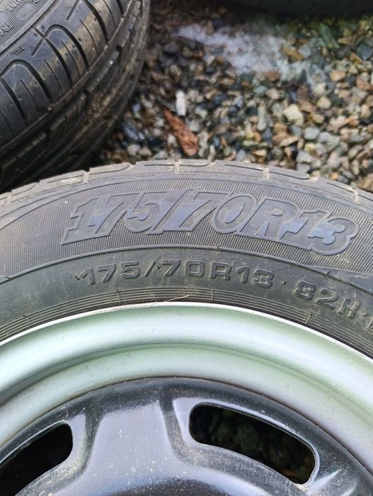 Продам резину с дисками на 13