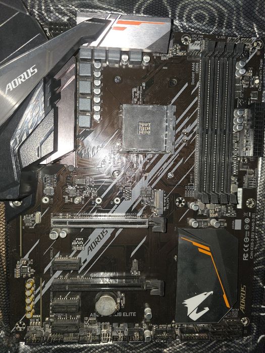 Vand Placa de baza Gigabyte A520 Aorus Elite