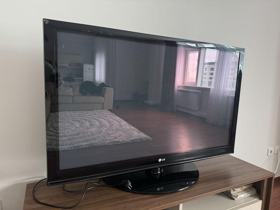 Телевизор LG 50 PQ 100 R