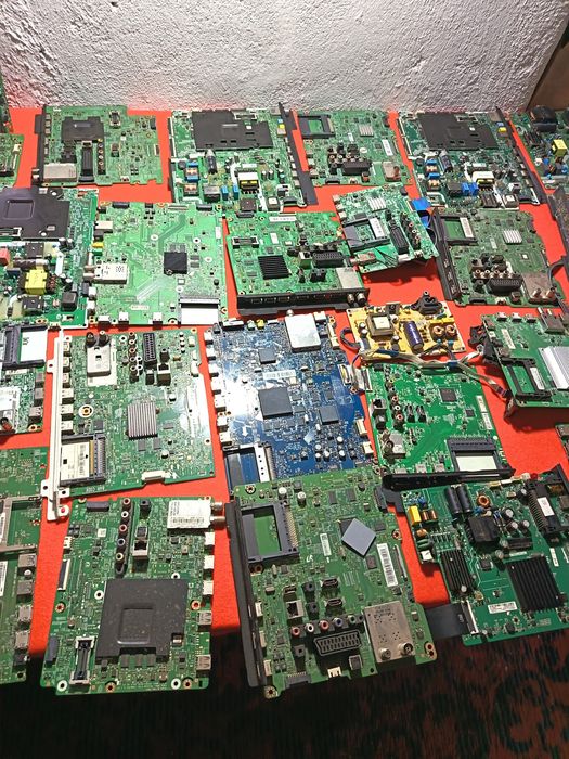 Vând placi baza la angro 20 lei buc