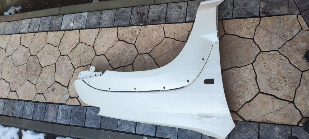 Правый Крыло на Прадо