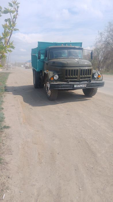 Продам зил 130 .