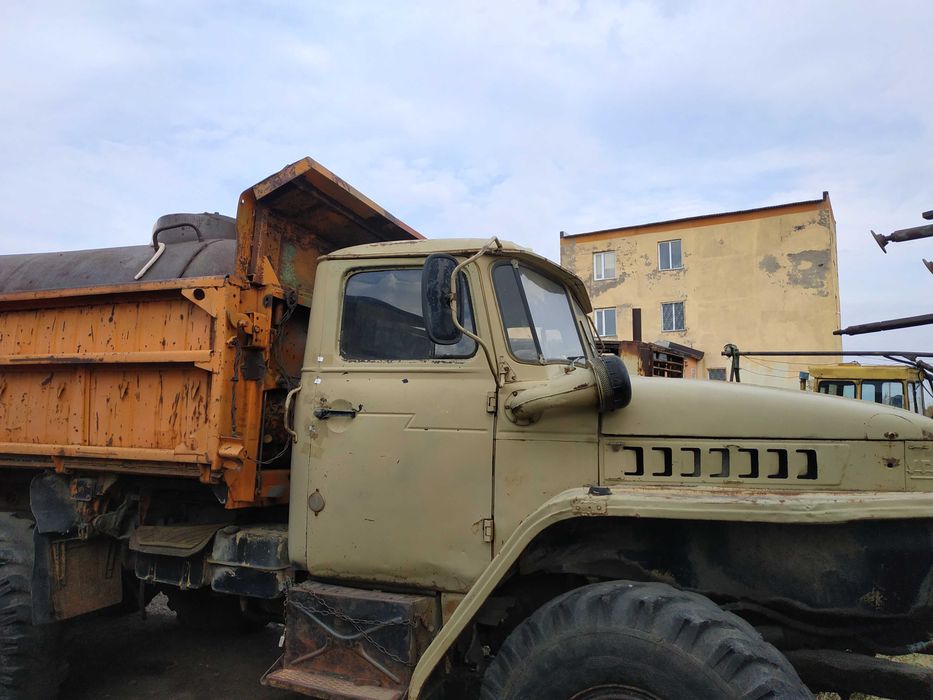 УРАЛ 5557 сельхозник самосвал