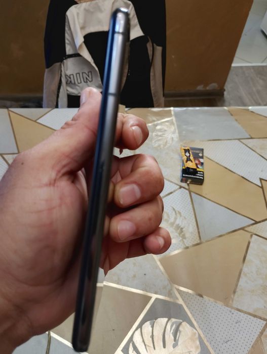 Samsung s21 phantom black