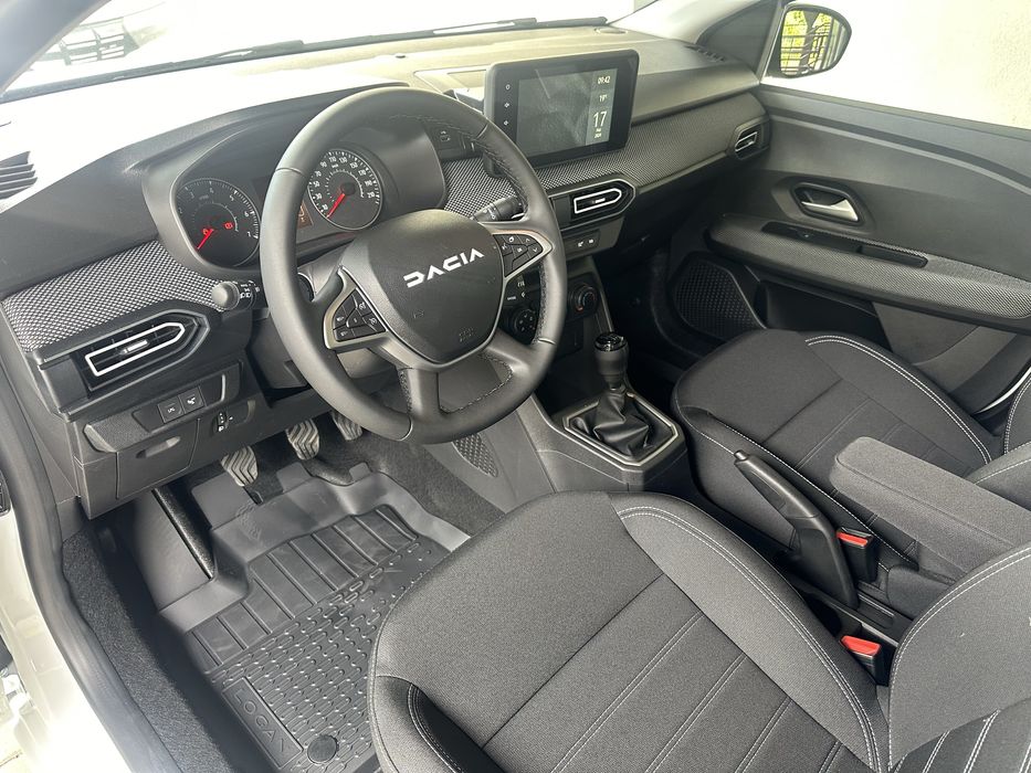 Inchirieri auto Logan Nou