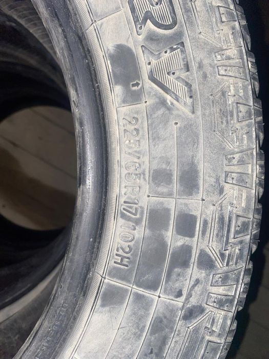 Продам покрышки в отличном состояний