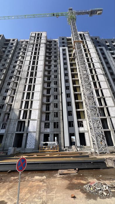 Bodomzor Dream House 2 xonali kvartira sotiladi kvadratini 1030$ dan