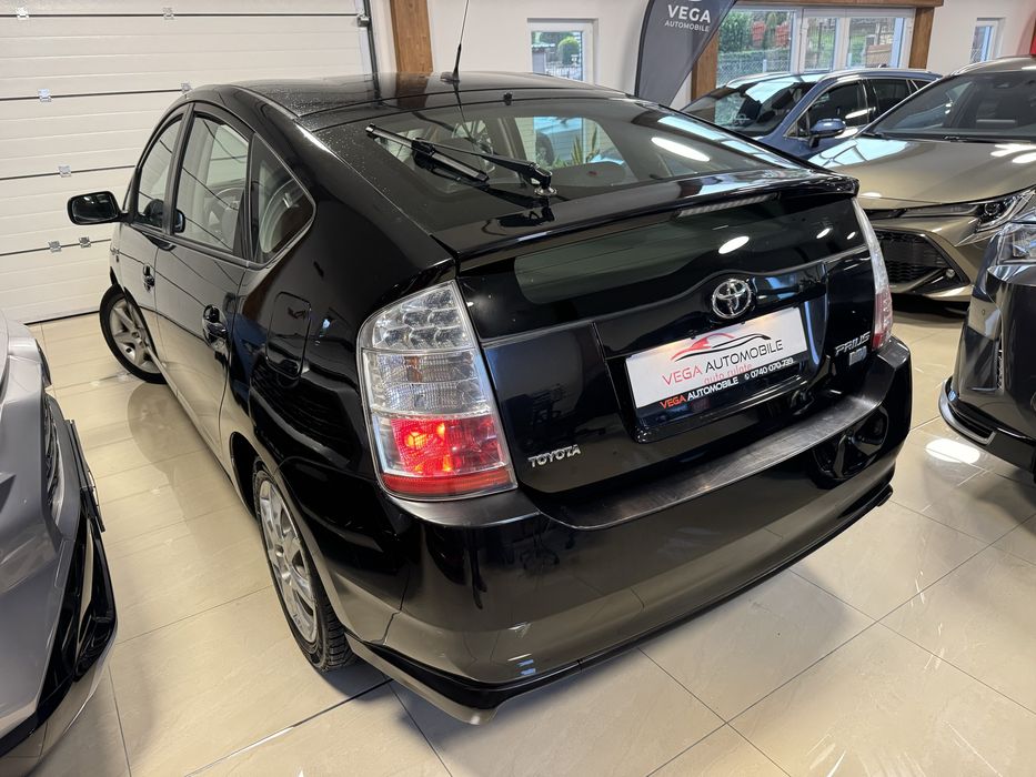 Toyota Prius 1,5 Hibrid Inmatriculata, Consum 4,5%, KM 299900km,
