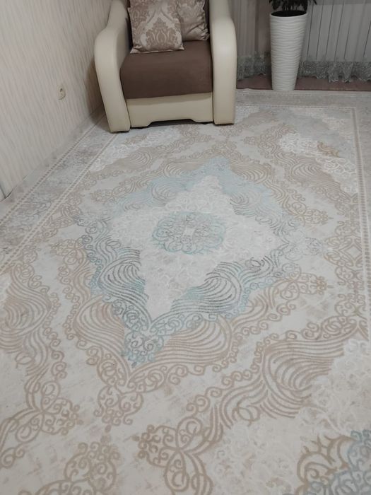 Продам красивые и чистые ковры