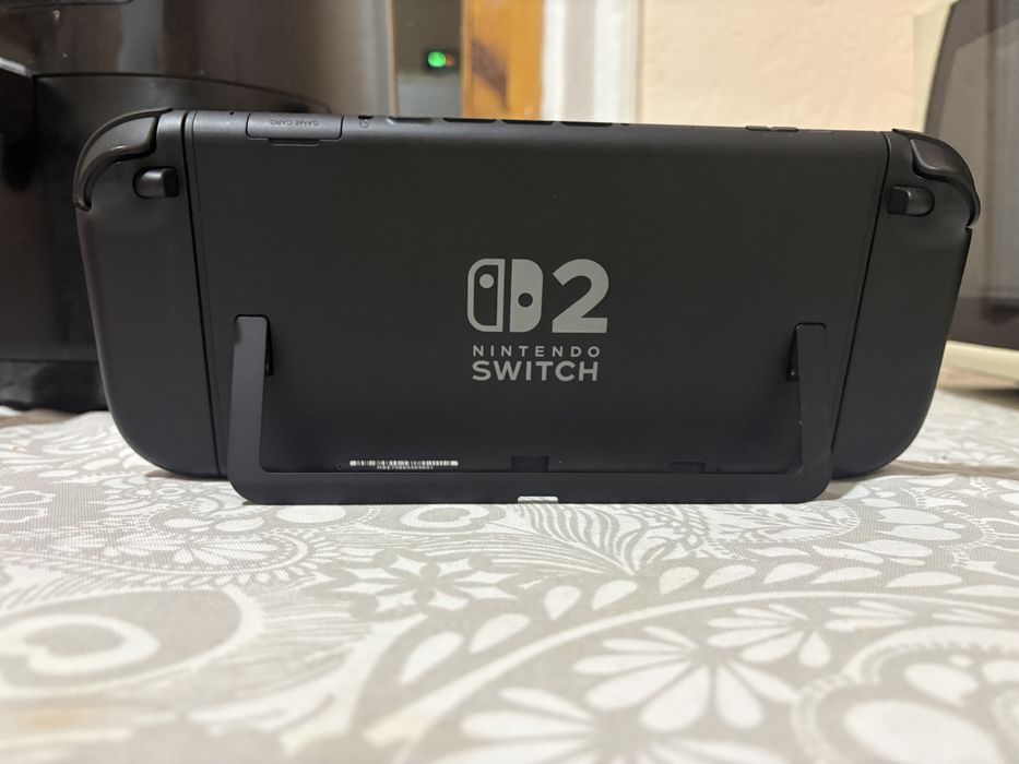 ПРОДАЕТСЯ Nintendo switch2 С ИГРАМИ