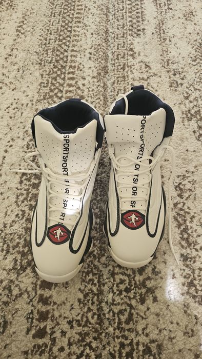 Чисто нови обувки