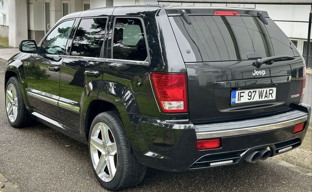 Jeep Grand Cherokee SRT8