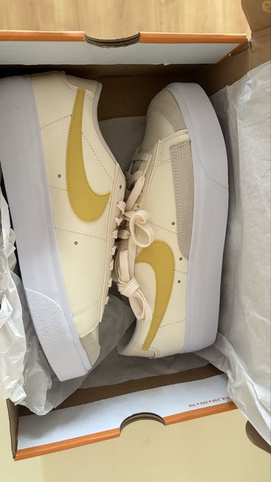 Колекция маратонки nike air force panda blazer