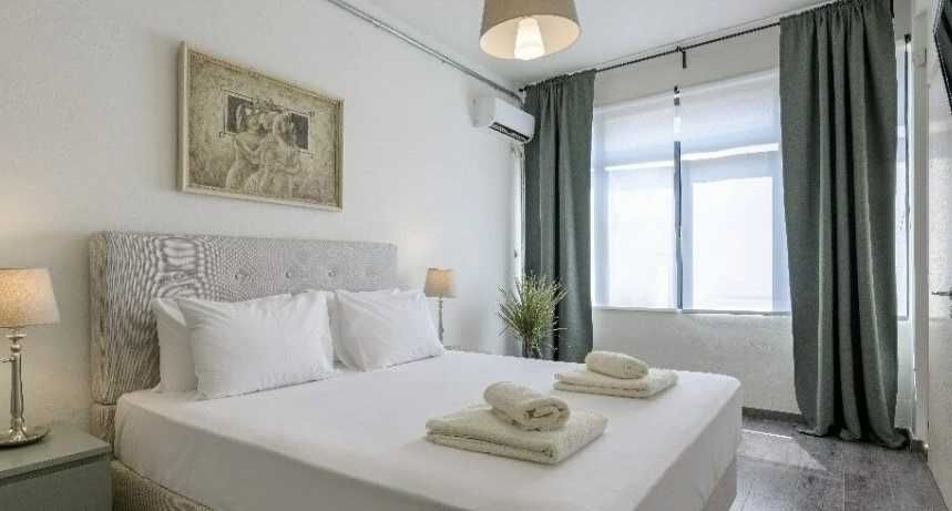 Дава се под наем Тристаен апартамент в Бургас, Лазур - 100 кв.м за 280.5 € - Снимка #1